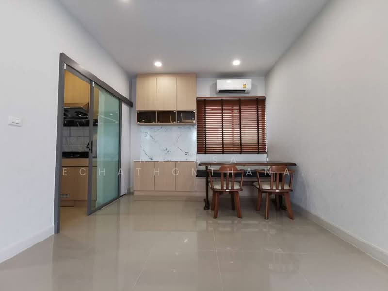 Perfect Place Sukhumvit 77-Suvarnabhumi, Samut Prakan, Lat Krabang Road, Rachathewa, Bang Plee, Samut Prakan, 4 Bedrooms, 165 sqm, Single Detached House For Rent, by Natasa Techathonthanakhun, 500267888 - DDproperty.com