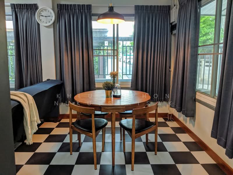 2-BR House, Bangkok, Huai Khwang, Huai Khwang, Bangkok, 2 Bedrooms, 102 sqm, Single Detached House For Rent, by Khlueanphon Nukulsirisak, 500267890 - DDproperty.com