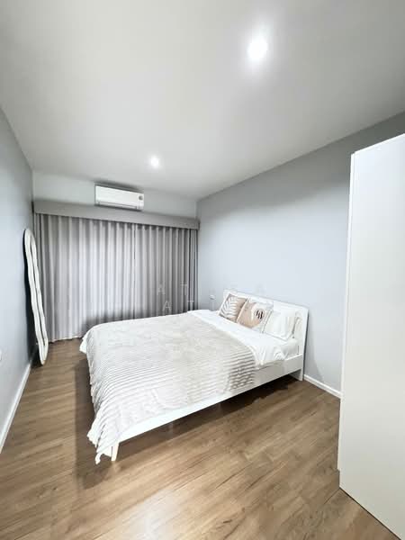 Baan Klang Muang Rama 9-Krungthep Kreetha, Bangkok, Soi Kanchanaphisek 23, Saphan Sung, Saphan Sung, Bangkok, 3 Bedrooms, 152 sqm, Townhouse For Rent, by Natasa Techathonthanakhun, 500267893 - DDproperty.com