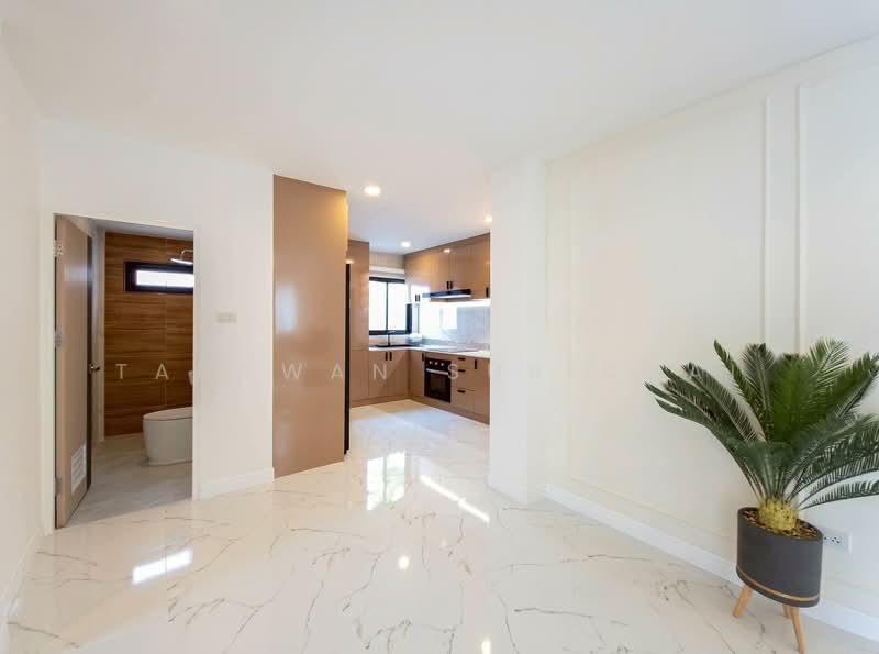 5-BR Villa, Chon Buri (Pattaya), Nong Pru, Bang Lamung (Pattaya), Chon Buri (Pattaya), 5 Bedrooms, 342 sqm, Villa For Sale, by Tanawan Surichai, 500267911 - DDproperty.com