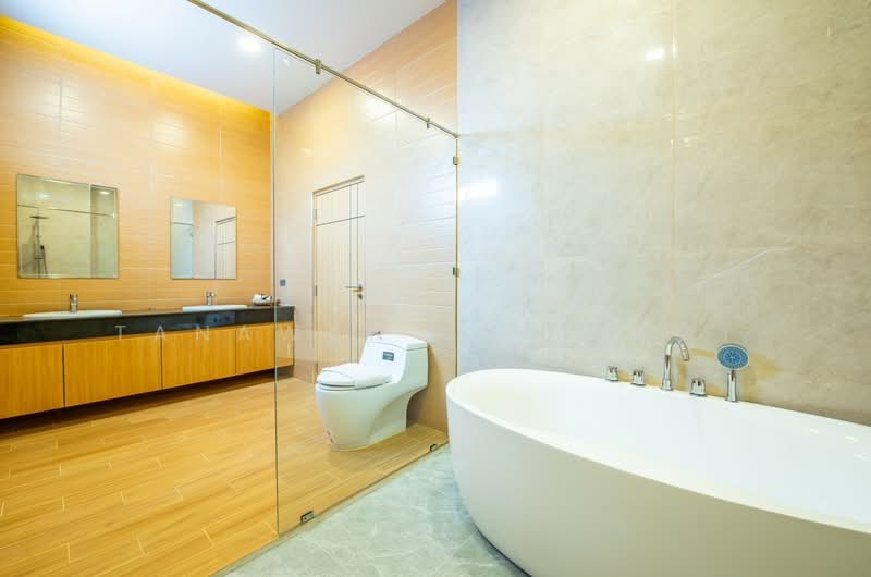 undefined, Chon Buri (Pattaya), Huai Yai, Bang Lamung (Pattaya), Chon Buri (Pattaya), 5 Bedrooms, 700 sqm, Villa For Sale, by Tanawan Surichai, 500267915 - DDproperty.com