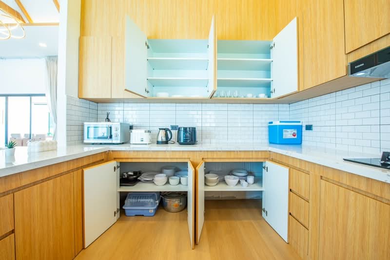 undefined, Chon Buri (Pattaya), Huai Yai, Bang Lamung (Pattaya), Chon Buri (Pattaya), 5 Bedrooms, 700 sqm, Villa For Sale, by Tanawan Surichai, 500267915 - DDproperty.com