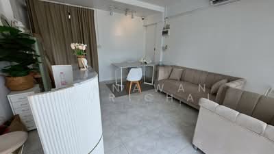 ขาย - บ้าน 6-ห้องนอน, ชลบุรี