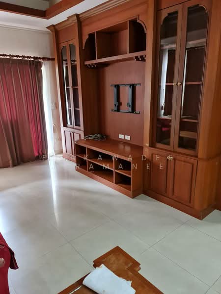 Krongthong Tropical, Bangkok, Chaloem Phra Kiat Ratchakan Thi 9 Road,, Prawet, Prawet, Bangkok, 3 Bedrooms, 200 sqm, Single Detached House For Rent, by Phakawadee Jiramanee, 500267966 - DDproperty.com