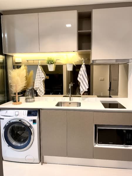 IDEO Sathorn-Wongwian Yai, Bangkok, 219 Soi Krung Thonburi 1, Khlong Ton Sai, Khlong San, Bangkok, 1 Bedroom, 36 sqm, Condo For Rent, by Phakawadee Jiramanee, 500267971 - DDproperty.com