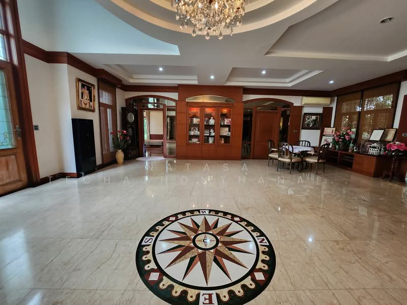 For Rent - 6-BR House, Bangkok