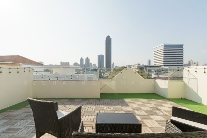 5-BR Townhouse, Bangkok, Khlong Tan Nua, Watthana, Bangkok, 5 Bedrooms, 240 sqm, Townhouse For Rent, by Natasa Techathonthanakhun, 500268014 - DDproperty.com