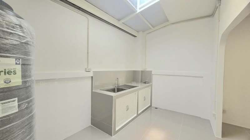 Moobaan Parichard 345 : หมู่บ้านปาริชาติ 345, ปทุมธานี, ถนน 345, บางคูวัด, เมืองปทุมธานี, ปทุมธานี, 76 ตร.ม., บ้านเดี่ยว ขาย, โดย กัณต์ฤทัย โพธิ์สุวรรณ, 500268017 - DDproperty.com