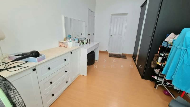 3-BR Townhouse, Bangkok, Suan Luang, Suan Luang, Bangkok, 3 Bedrooms, 195 sqm, Townhouse For Sale, by Natasa Techathonthanakhun, 500268022 - DDproperty.com