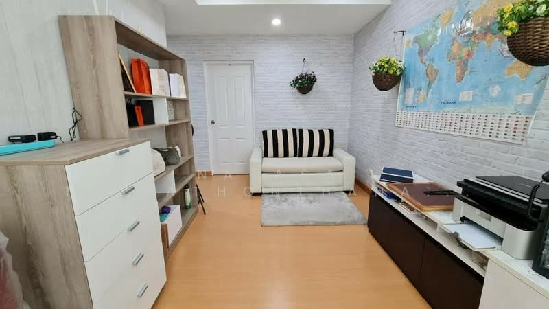 ทาวน์เฮ้าส์ 3-ห้องนอน, กรุงเทพ, สวนหลวง, สวนหลวง, กรุงเทพ, 195 ตร.ม., ทาวน์เฮ้าส์ ขาย, โดย Natasa Techathonthanakhun, 500268022 - DDproperty.com