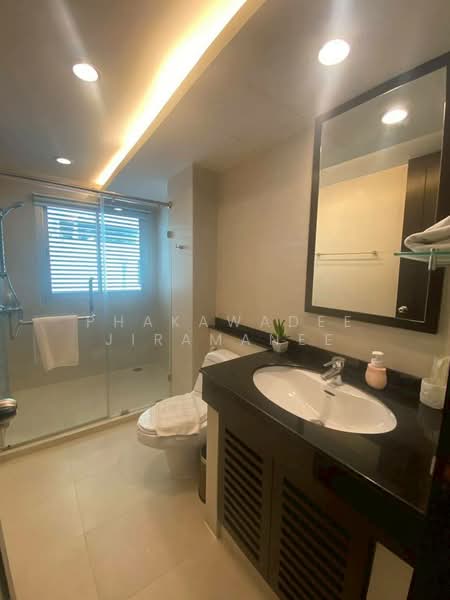 Sathorn Gallery Residences, Bangkok, 70 Pan Road, Silom, Bang Rak, Bangkok, 3 Bedrooms, 230 sqm, Apartment For Rent, by Phakawadee Jiramanee, 500268026 - DDproperty.com