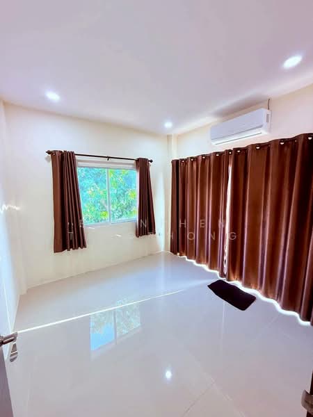 บ้าน 3-ห้องนอน, ชลบุรี, โป่ง, บางละมุง, ชลบุรี, 204 ตร.ม., บ้านเดี่ยว ให้เช่า, โดย Vikrant Kokar, 500268050 - DDproperty.com
