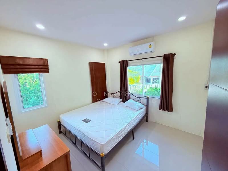 3-BR House, Chon Buri (Pattaya), Poong, Bang Lamung (Pattaya), Chon Buri (Pattaya), 3 Bedrooms, 204 sqm, Single Detached House For Rent, by Vikrant Kokar, 500268050 - DDproperty.com