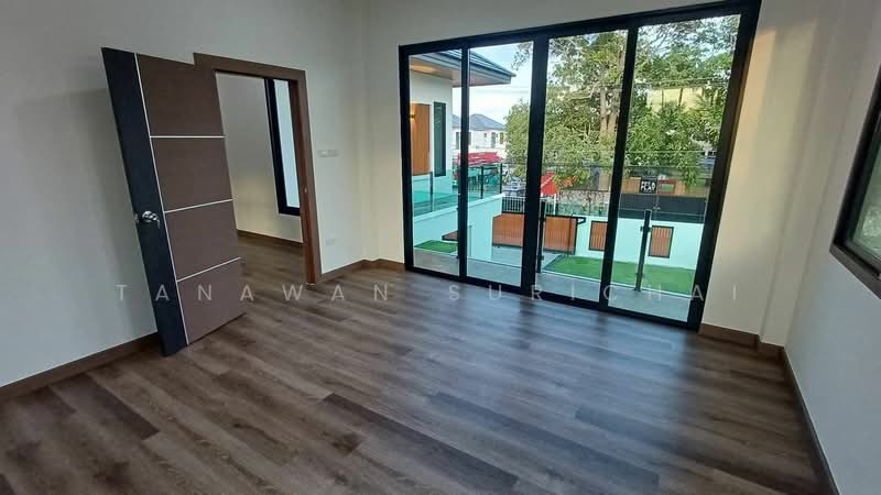 3-BR House, Chon Buri (Pattaya), Huai Yai, Bang Lamung (Pattaya), Chon Buri (Pattaya), 3 Bedrooms, 230 sqm, Single Detached House For Sale, by Tanawan Surichai, 500268082 - DDproperty.com