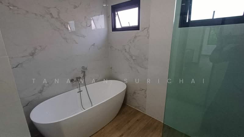 บ้าน 3-ห้องนอน, ชลบุรี, ห้วยใหญ่, บางละมุง, ชลบุรี, 230 ตร.ม., บ้านเดี่ยว ขาย, โดย Tanawan Surichai, 500268082 - DDproperty.com