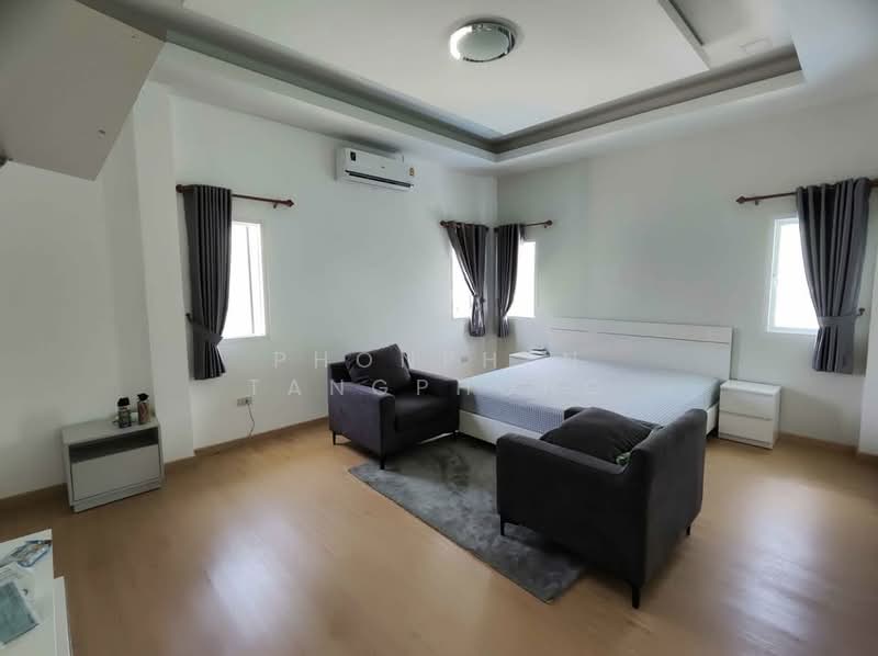 4-BR Villa, Chon Buri (Pattaya), Poong, Bang Lamung (Pattaya), Chon Buri (Pattaya), 4 Bedrooms, 288 sqm, Villa For Rent, by Phonphen Tangphong, 500268084 - DDproperty.com