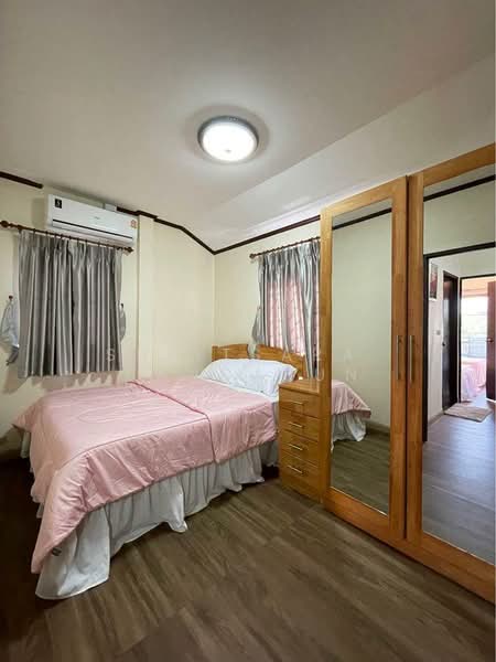 3-BR House, Chon Buri (Pattaya), Na Kloe, Bang Lamung (Pattaya), Chon Buri (Pattaya), 3 Bedrooms, 300 sqm, Single Detached House For Rent, by Supitsara  Sangarun, 500268091 - DDproperty.com