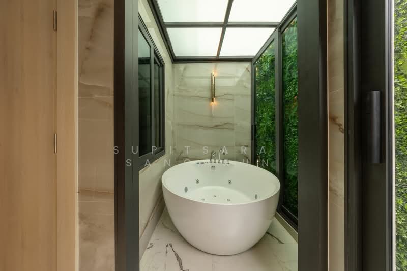 undefined, Chon Buri (Pattaya), Nong Pru, Bang Lamung (Pattaya), Chon Buri (Pattaya), 8 Bedrooms, 660 sqm, Villa For Sale, by Supitsara  Sangarun, 500268109 - DDproperty.com