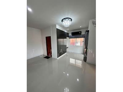 ขาย - บ้าน 3-ห้องนอน, ชลบุรี
