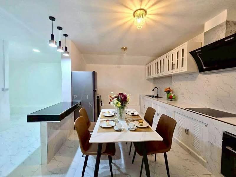 undefined, Chon Buri (Pattaya), Nong Pru, Bang Lamung (Pattaya), Chon Buri (Pattaya), 4 Bedrooms, 382 sqm, Semi-Detached House (Twin House) For Rent, by Vikrant Kokar, 500268152 - DDproperty.com