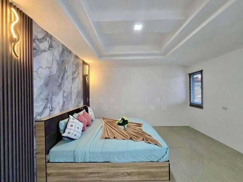 undefined, Chon Buri (Pattaya), Nong Pru, Bang Lamung (Pattaya), Chon Buri (Pattaya), 4 Bedrooms, 382 sqm, Semi-Detached House (Twin House) For Rent, by Vikrant Kokar, 500268152 - DDproperty.com