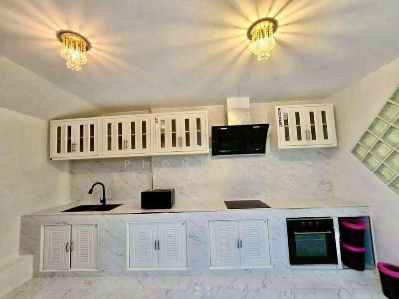 undefined, Chon Buri (Pattaya), Nong Pru, Bang Lamung (Pattaya), Chon Buri (Pattaya), 4 Bedrooms, 382 sqm, Semi-Detached House (Twin House) For Rent, by Vikrant Kokar, 500268152 - DDproperty.com
