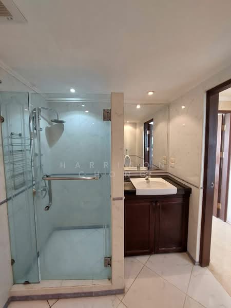 Jomtien Complex Condotel, Chon Buri (Pattaya), 414 Thappraya Road, Nong Pru, Bang Lamung (Pattaya), Chon Buri (Pattaya), 2 Bedrooms, 122 sqm, Condo For Sale, by Harrison Chong, 500268163 - DDproperty.com