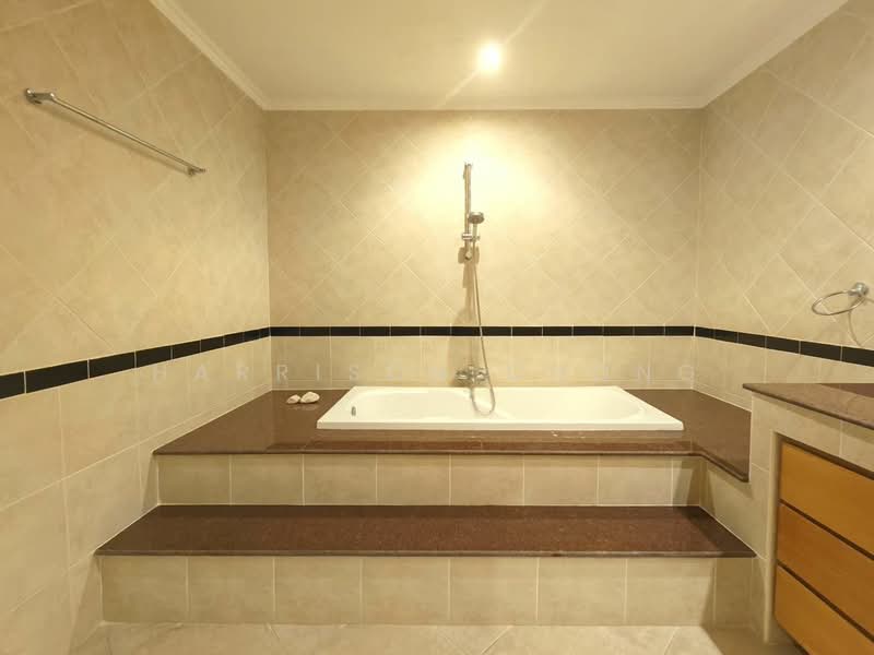 View Talay Residence 5 Pratumnak, Chon Buri (Pattaya), 6 พระตำหนัก, Nong Pru, Bang Lamung (Pattaya), Chon Buri (Pattaya), 2 Bedrooms, 184 sqm, Condo For Sale, by Harrison Chong, 500268187 - DDproperty.com