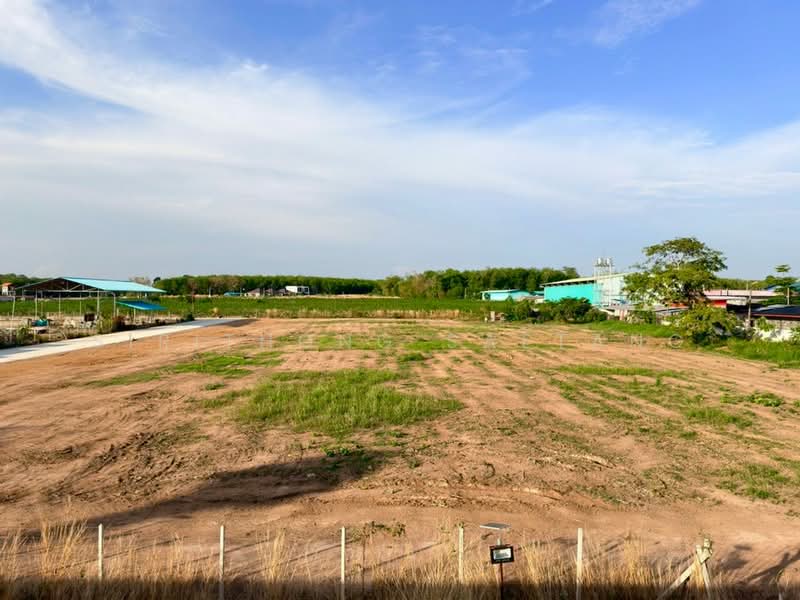 Land for sell Road behind Wat Map Ta Phut, Map Ta Phut Subdistrict, Mueang Rayong, Rayong, หลังวัดมาบตาพุด, Map Ta Phut, Muang Rayong, Rayong, , 1,240 sqm, Land For Sale, by Sirithong Saetang, 500268218 - DDproperty.com