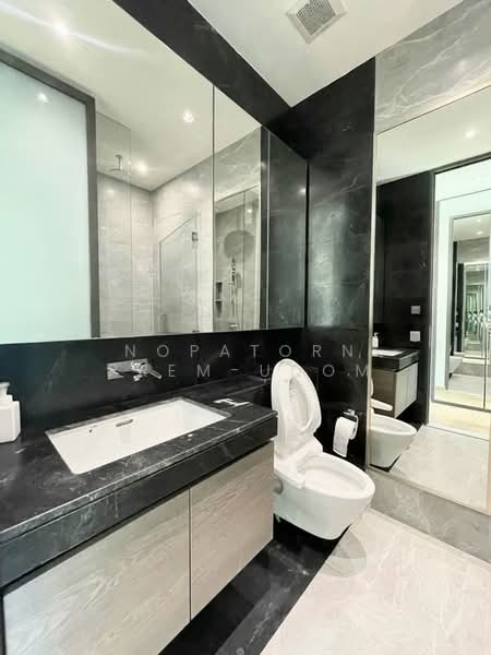 28 Chidlom, Bangkok, 28 Chit Lom Alley, Lumphini, Pathum Wan, Bangkok, 2 Bedrooms, 74 sqm, Condo For Rent, by Nopatorn Prem-udom, 500268223 - DDproperty.com