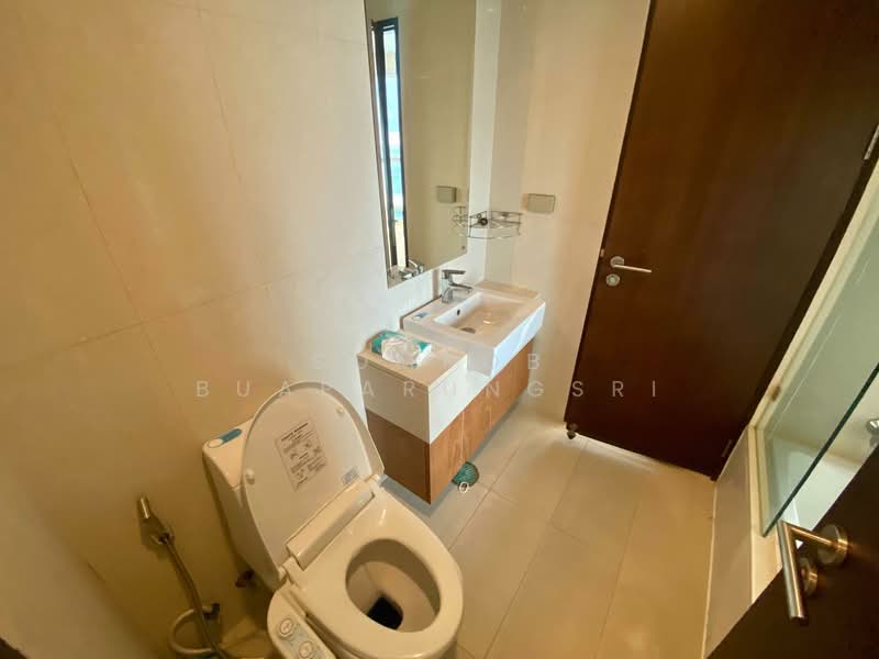 Le Luk Condominium, Bangkok, 1599 291 Sukhumvit Rd, Phra Kanong Nua, Watthana, Bangkok, 1 Bedroom, 52 sqm, Condo For Rent, by Sompob Buaparungsri, 500268239 - DDproperty.com
