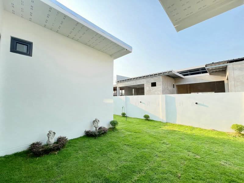 3-BR House, Chon Buri (Pattaya), Nong Pru, Bang Lamung (Pattaya), Chon Buri (Pattaya), 3 Bedrooms, 302 sqm, Single Detached House For Sale, by Tanawan Surichai, 500268253 - DDproperty.com