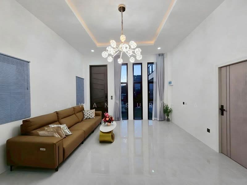 3-BR House, Chon Buri (Pattaya), Nong Pru, Bang Lamung (Pattaya), Chon Buri (Pattaya), 3 Bedrooms, 302 sqm, Single Detached House For Sale, by Tanawan Surichai, 500268253 - DDproperty.com