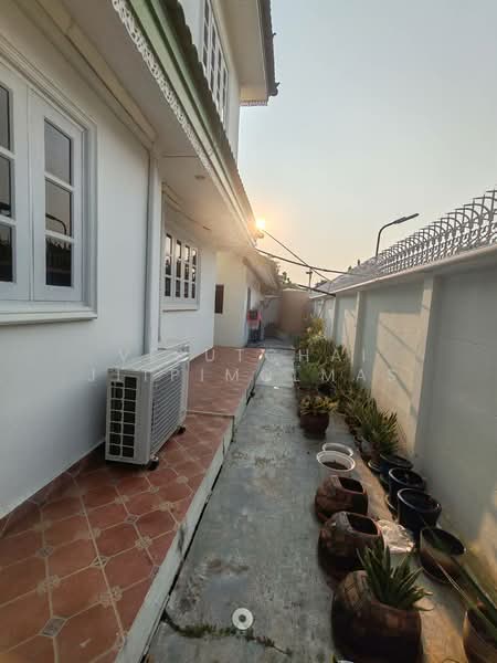 ขายบ้านเดี่ยวพร้อมอาคารรวม 3 หลัง บนเนื้อที่ 270 ตารางวา พร้อมระบบโซล่าเซลล์จัดเต็ม 1 ล้านบาท, Samut Prakan, เทพารักษ์ 86, Thepharak, Muang Samut Prakarn, Samut Prakan, 5 Bedrooms, 500 sqm, Single Detached House For Sale, by visutchai jitpimolmas, 500268271 - DDproperty.com