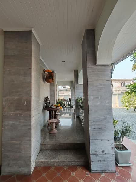 ขายบ้านเดี่ยวพร้อมอาคารรวม 3 หลัง บนเนื้อที่ 270 ตารางวา พร้อมระบบโซล่าเซลล์จัดเต็ม 1 ล้านบาท, Samut Prakan, เทพารักษ์ 86, Thepharak, Muang Samut Prakarn, Samut Prakan, 5 Bedrooms, 500 sqm, Single Detached House For Sale, by visutchai jitpimolmas, 500268271 - DDproperty.com