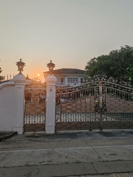 ขายบ้านเดี่ยวพร้อมอาคารรวม 3 หลัง บนเนื้อที่ 270 ตารางวา พร้อมระบบโซล่าเซลล์จัดเต็ม 1 ล้านบาท, Samut Prakan, เทพารักษ์ 86, Thepharak, Muang Samut Prakarn, Samut Prakan, 5 Bedrooms, 500 sqm, Single Detached House For Sale, by visutchai jitpimolmas, 500268271 - DDproperty.com