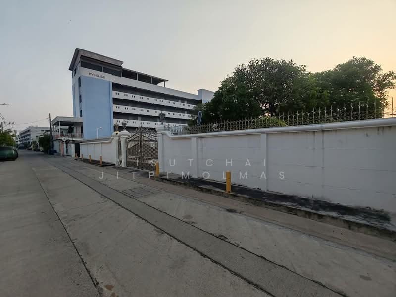 ขายบ้านเดี่ยวพร้อมอาคารรวม 3 หลัง บนเนื้อที่ 270 ตารางวา พร้อมระบบโซล่าเซลล์จัดเต็ม 1 ล้านบาท, Samut Prakan, เทพารักษ์ 86, Thepharak, Muang Samut Prakarn, Samut Prakan, 5 Bedrooms, 500 sqm, Single Detached House For Sale, by visutchai jitpimolmas, 500268271 - DDproperty.com