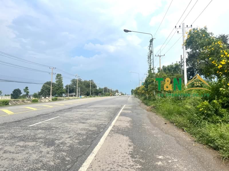 ขาย - ที่ดินเปล่า พัฒนานิคม ลพบุรี 24 - 3 - 94.5 ไร่ ติดถนนใหญ่, ลพบุรี