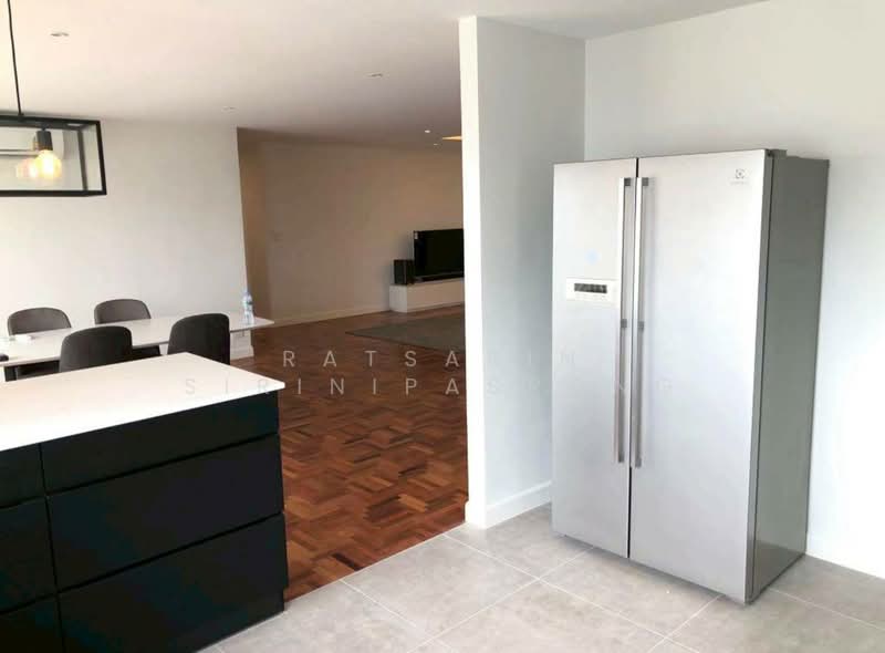 Regent On The Park 3, Bangkok, 185 Soi Sukhumvit 39 Sukhumvit Road, Khlong Tan Nua, Watthana, Bangkok, 3 Bedrooms, 236 sqm, Condo For Sale, by Ratsarin Sirinipaspong, 500268285 - DDproperty.com