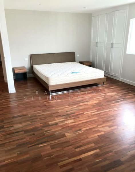 Regent On The Park 3, Bangkok, 185 Soi Sukhumvit 39 Sukhumvit Road, Khlong Tan Nua, Watthana, Bangkok, 3 Bedrooms, 236 sqm, Condo For Sale, by Ratsarin Sirinipaspong, 500268285 - DDproperty.com