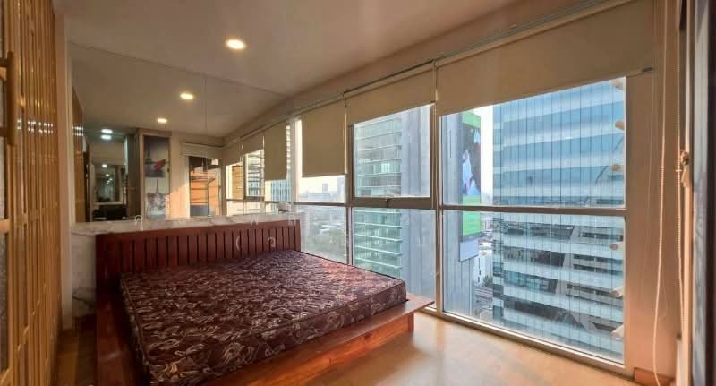 St Louis Grand Terrace, Bangkok, Soi Sathon 11 S Sathon Rd, Yan Nawa, Sathon, Bangkok, 1 Bedroom, 47 sqm, Condo For Sale, by คุณ พลอยวาลินน์ (วาลินน์), 500268286 - DDproperty.com