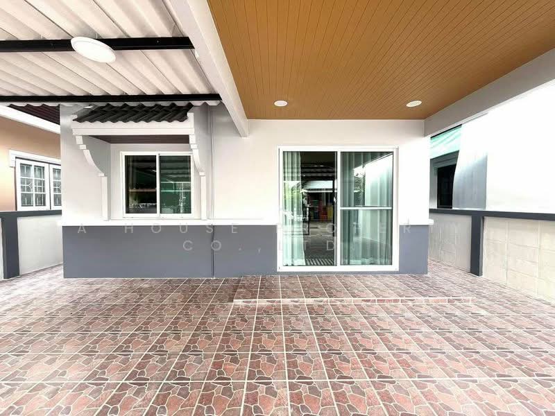 For Sale - Single house for sale in Praditpaisan 3 Village, Noen Phasuk, Sriracha., Chon Buri (Pattaya)
