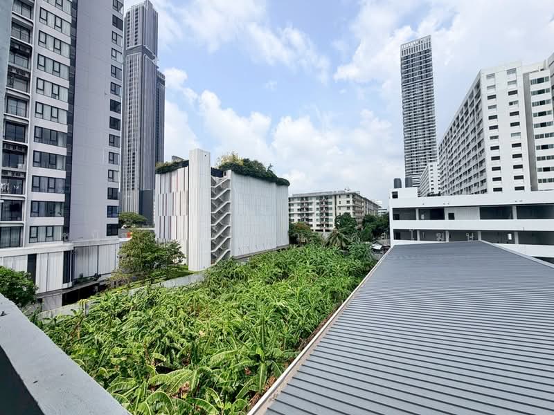 Vacant Land on Sukhumvit 63 Ekkamai Main Road, Bangkok, Khlong Tan Nua, Watthana, Bangkok, , 4,584 sqm, Land For Sale, by Chanitnun Mewongukote, 500268313 - DDproperty.com