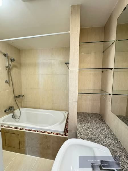 The Clover Thonglor Residence, Bangkok, Soi Sukhumvit 55, Khlong Tan Nua, Watthana, Bangkok, 1 Bedroom, 37 sqm, Condo For Rent, by ปัณณภัสร์​ ศรี​พัชร​พัช​ร์, 500268320 - DDproperty.com