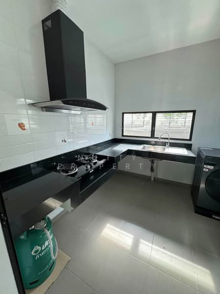 Manthana Onnut–Wongwaen 4, Bangkok, Eastern Ring Road, Prawet, Bangkok, 3 Bedrooms, 136 sqm, Single Detached House For Rent, by Nutty Property, 500268336 - DDproperty.com