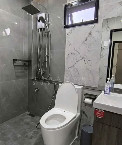 5-BR Villa, Chon Buri (Pattaya), Poong, Bang Lamung (Pattaya), Chon Buri (Pattaya), 5 Bedrooms, 495 sqm, Villa For Sale, by Tanawan Surichai, 500268348 - DDproperty.com