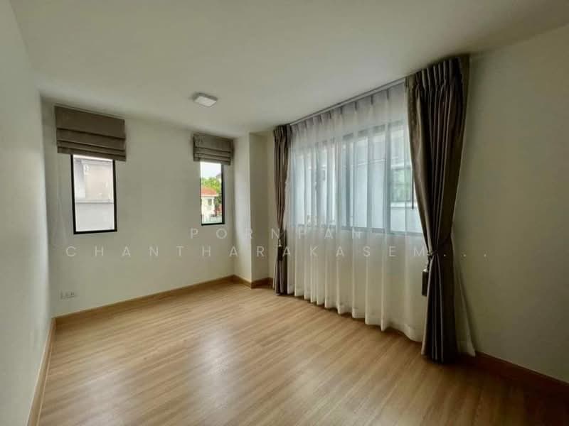 The Connect UP 3 Ladprao 126, Bangkok, Soi Ladprao 126, Lat Phrao Road, Phlapphla, Wang Thonglang, Bangkok, 3 Bedrooms, 165 sqm, Townhouse For Rent, by Pornpan Chantharakasemchai, 500268367 - DDproperty.com