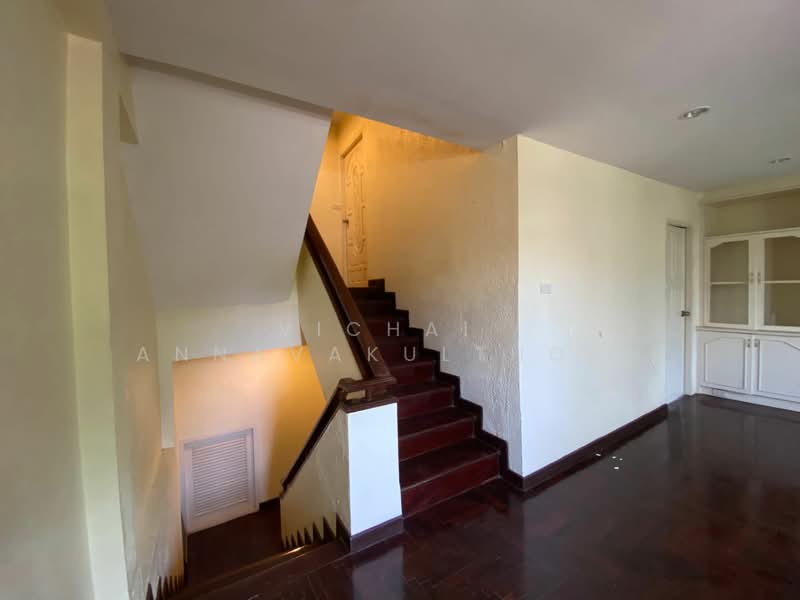 undefined, Bangkok, Phra Kanong, Khlong Toei, Bangkok, 4 Bedrooms, 290 sqm, Townhouse For Rent, by Vichai  Annavakulthorn, 500268380 - DDproperty.com