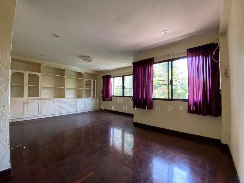 undefined, Bangkok, Phra Kanong, Khlong Toei, Bangkok, 4 Bedrooms, 290 sqm, Townhouse For Rent, by Vichai  Annavakulthorn, 500268380 - DDproperty.com