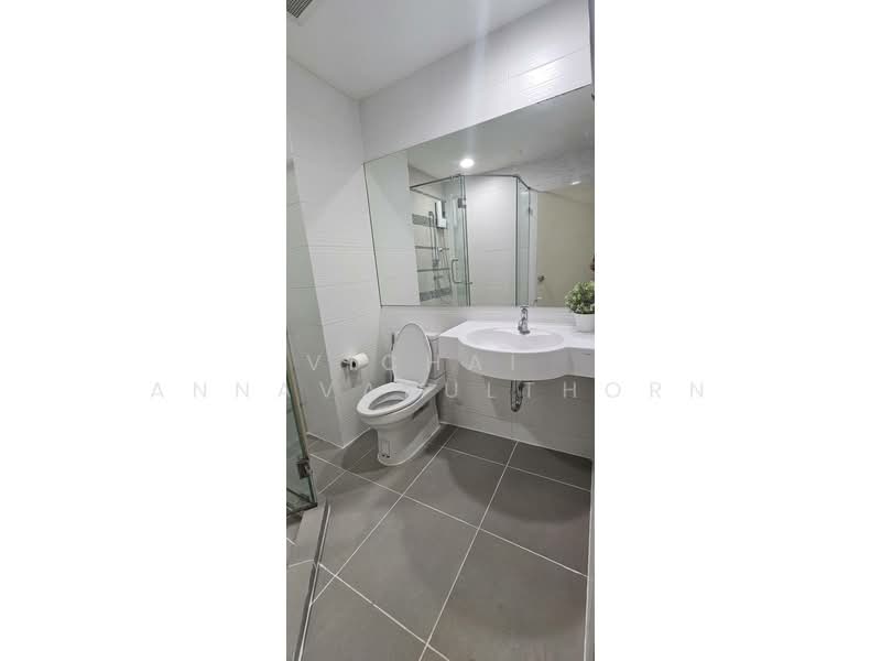 Centric Sathorn-St Louis, Bangkok, Sathorn Nua Road, Yan Nawa, Sathon, Bangkok, 1 Bedroom, 35 sqm, Condo For Rent, by Vichai  Annavakulthorn, 500268411 - DDproperty.com